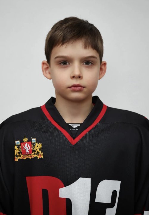 Николаев  Максим  Олегович