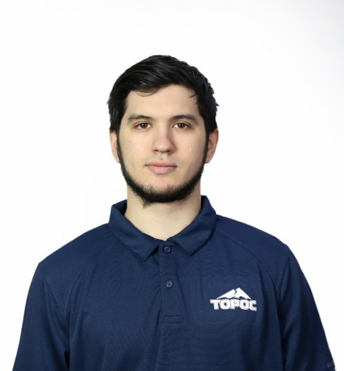 Пузаков  Максим  Александрович